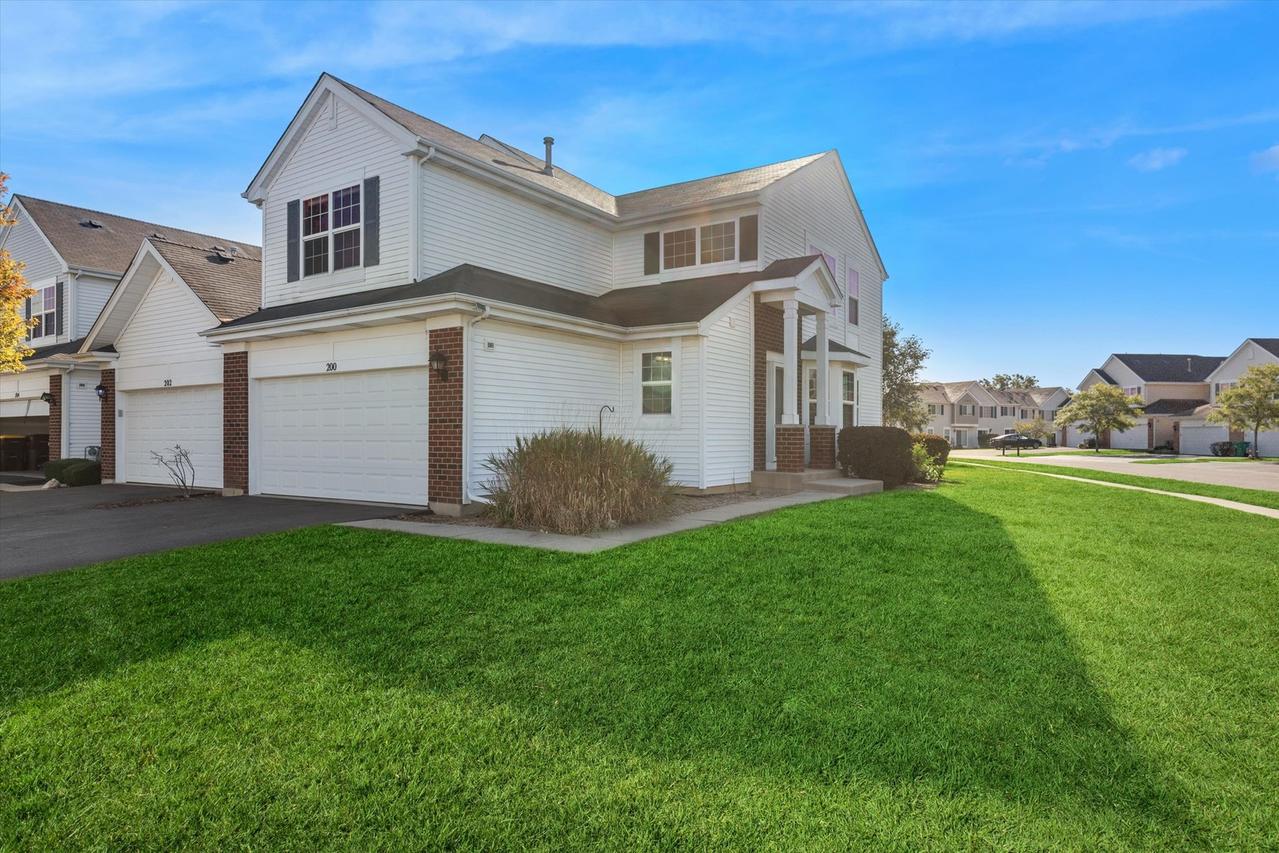 200 Macintosh Ave., Woodstock, IL 60098