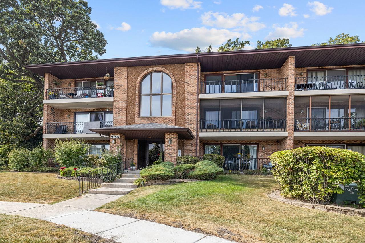 9750 Ravinia Ln. #303, Orland Park, IL 60462