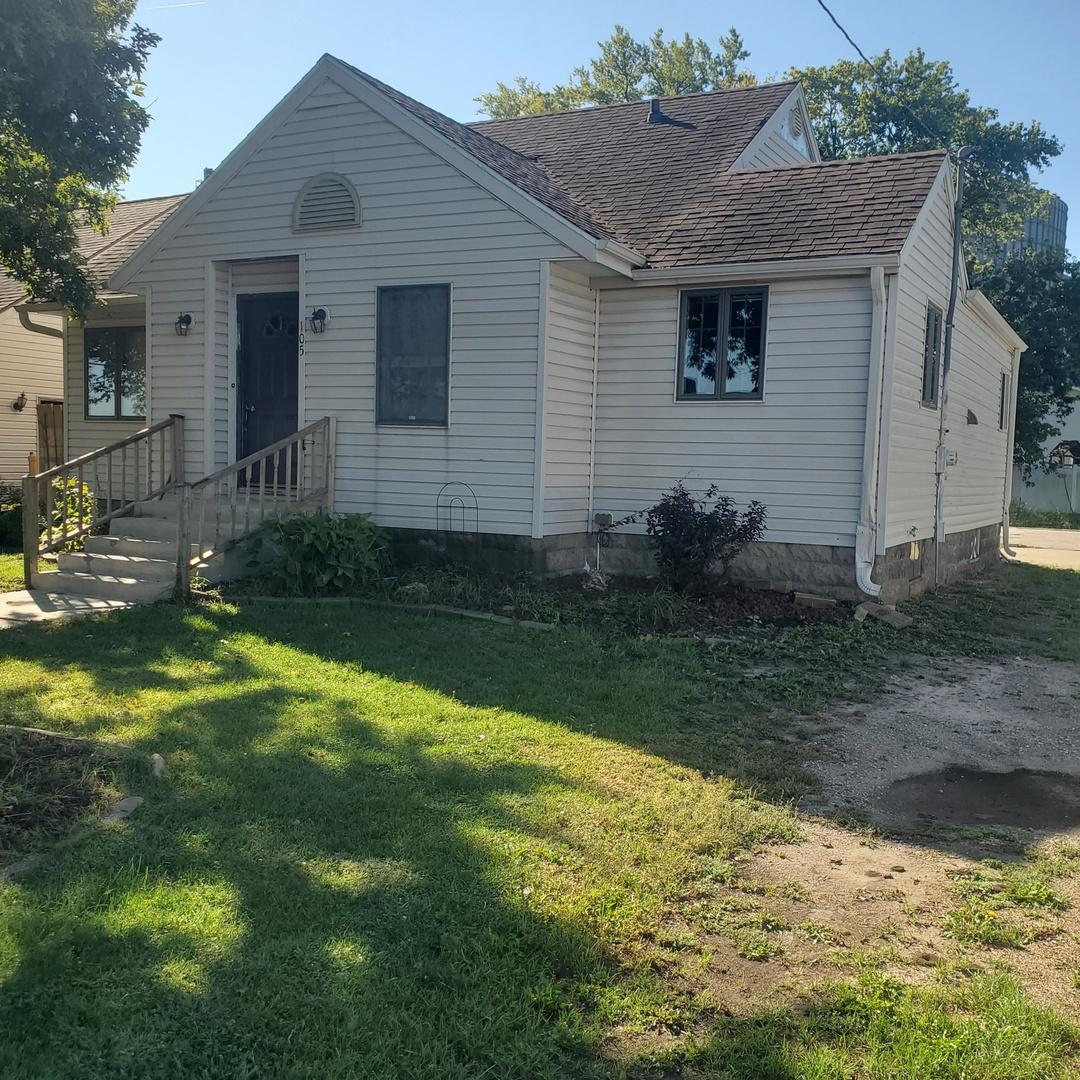 105 Seiler St., Martinton, IL 60951