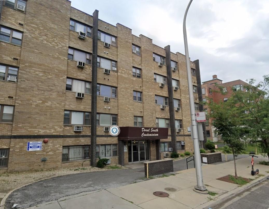 7854 S South Shore Dr. #211, Chicago, IL 60649
