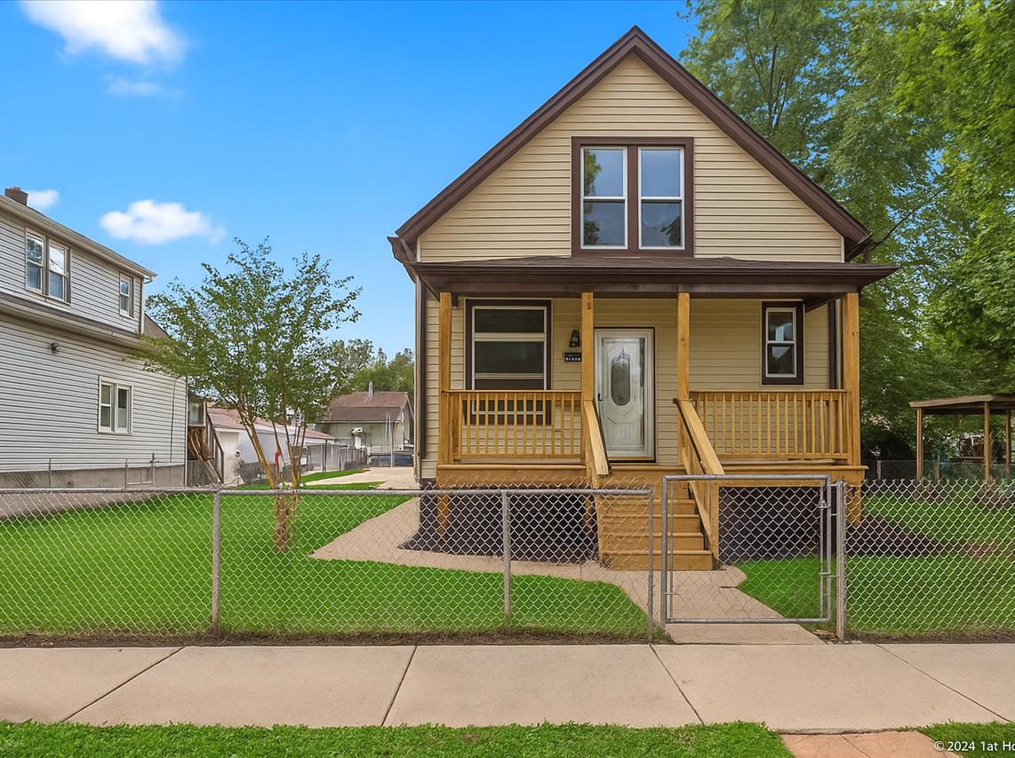 2745 Desplaines St., Blue Island, IL 60406