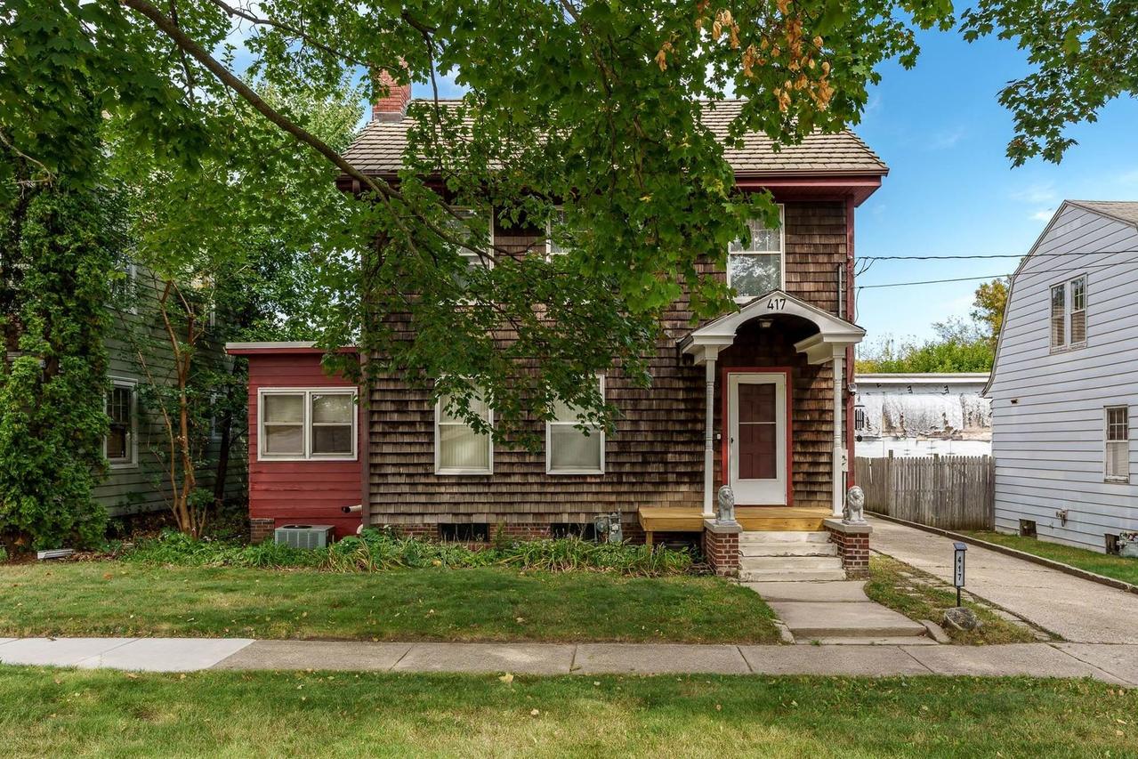 417 Reynolds St., Rockford, IL 61103