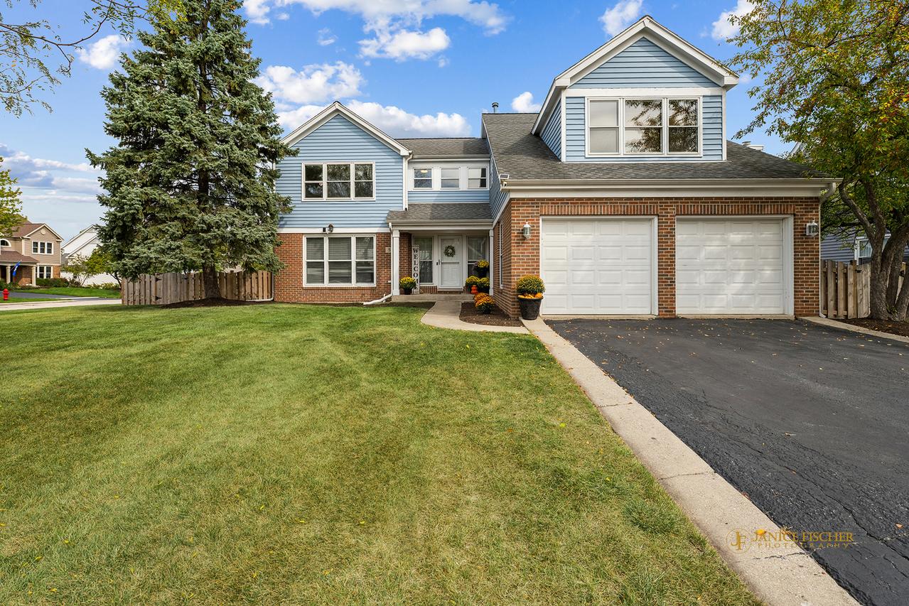 531 Salceda Ln., Mundelein, IL 60060