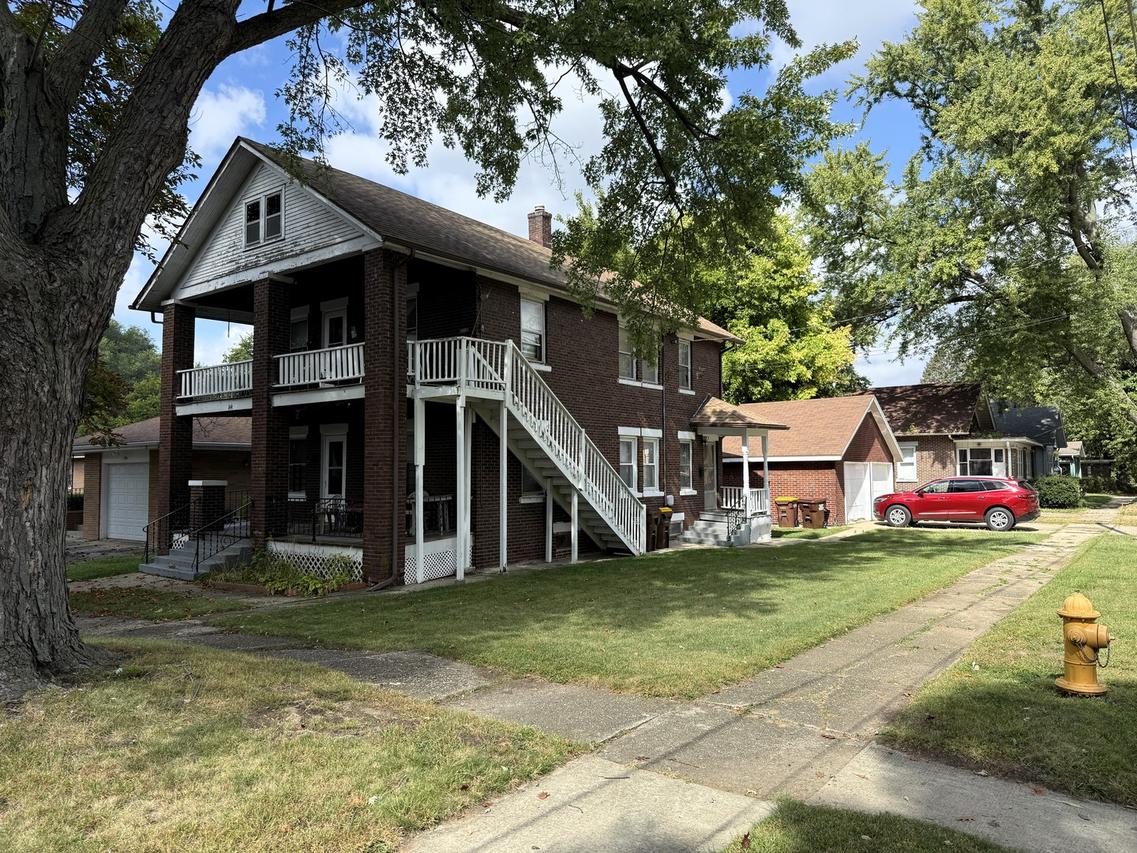 144 Broadway, Rockford, IL 61104