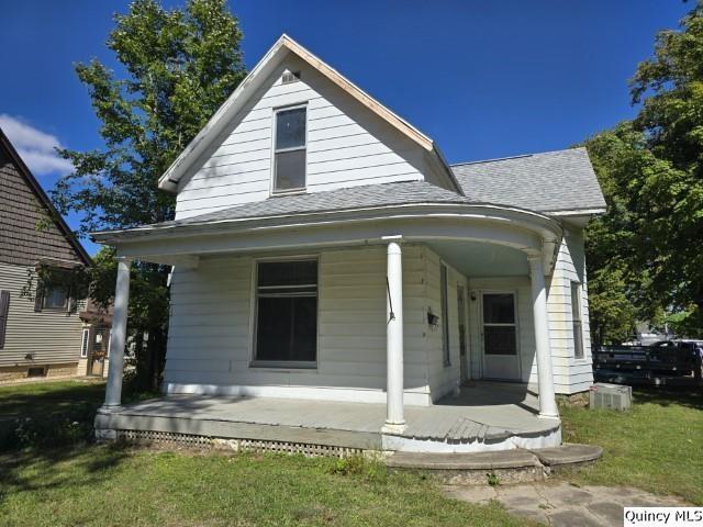 445 Wilcox St., Warsaw, IL 62379