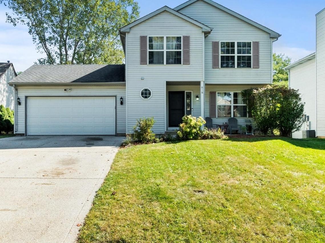 618 Grace Dr., Lake In The Hills, IL 60156