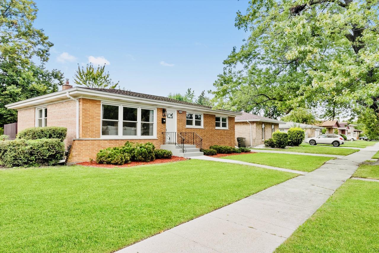 16664 Maryland Ave., South Holland, IL 60473