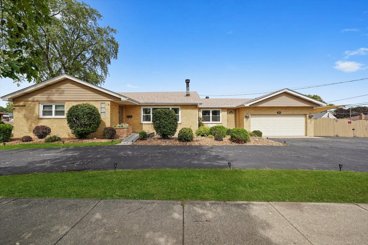 5730 110th St., Chicago Ridge, IL 60415