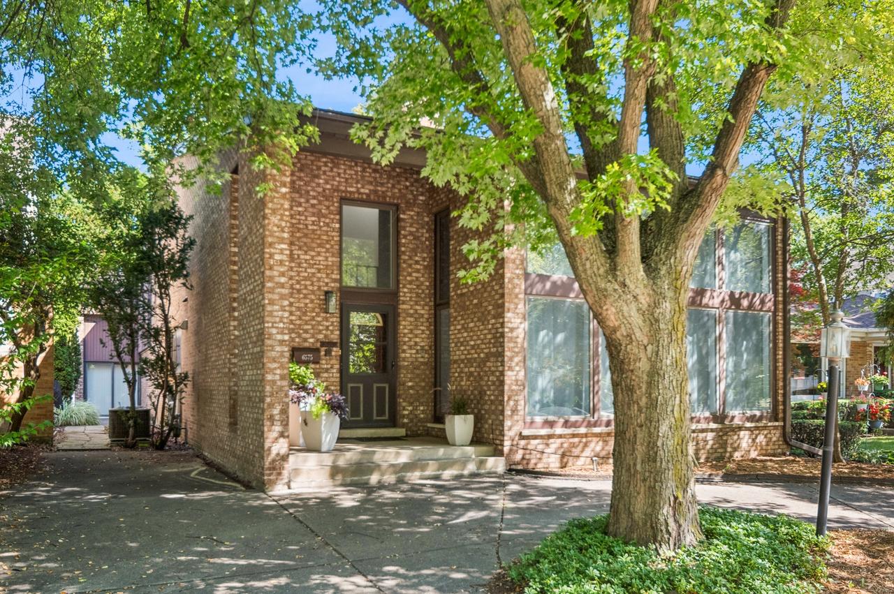 6575 N Caldwell Ave., Chicago, IL 60646