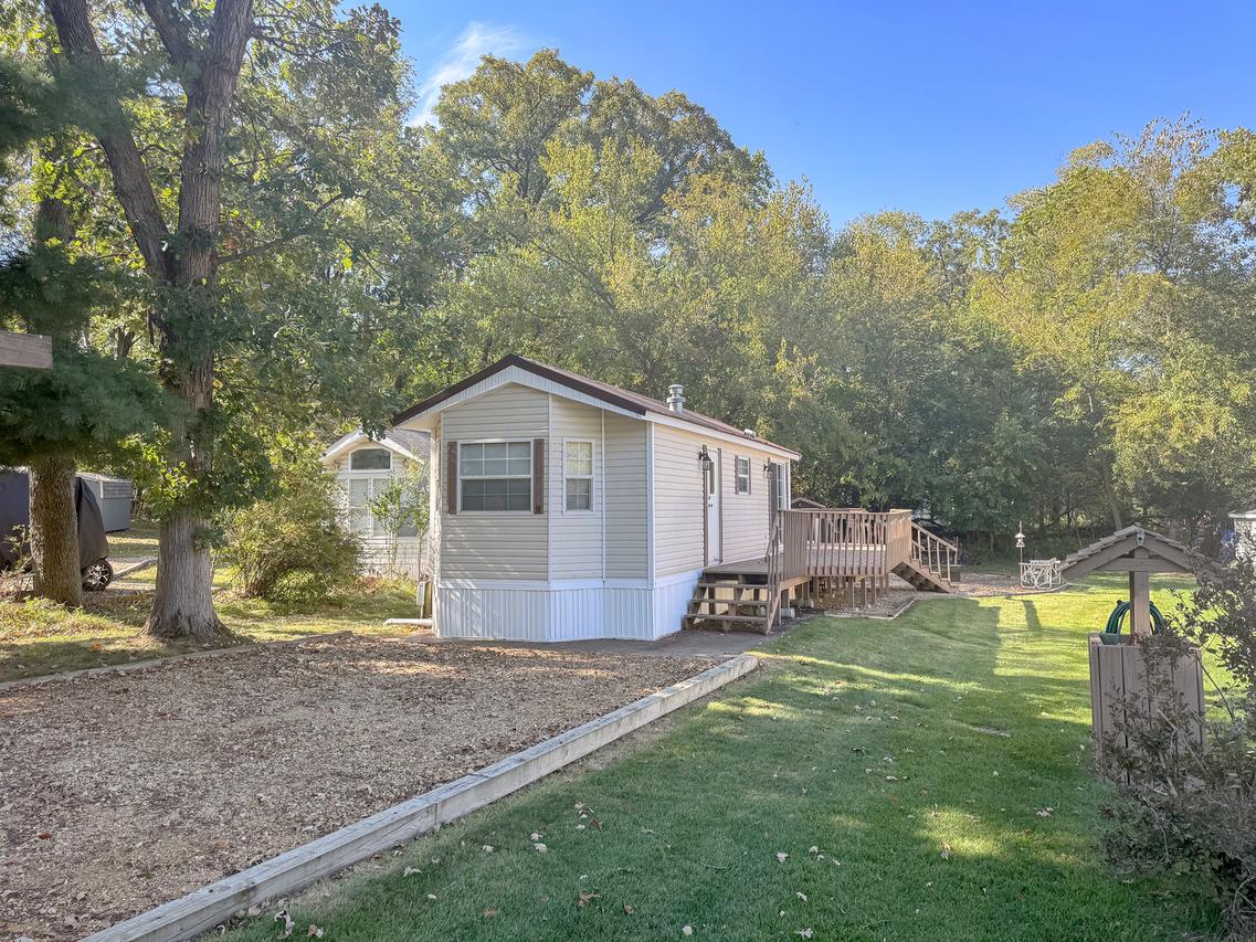 27/78 Woodhaven, Sublette, IL 61367