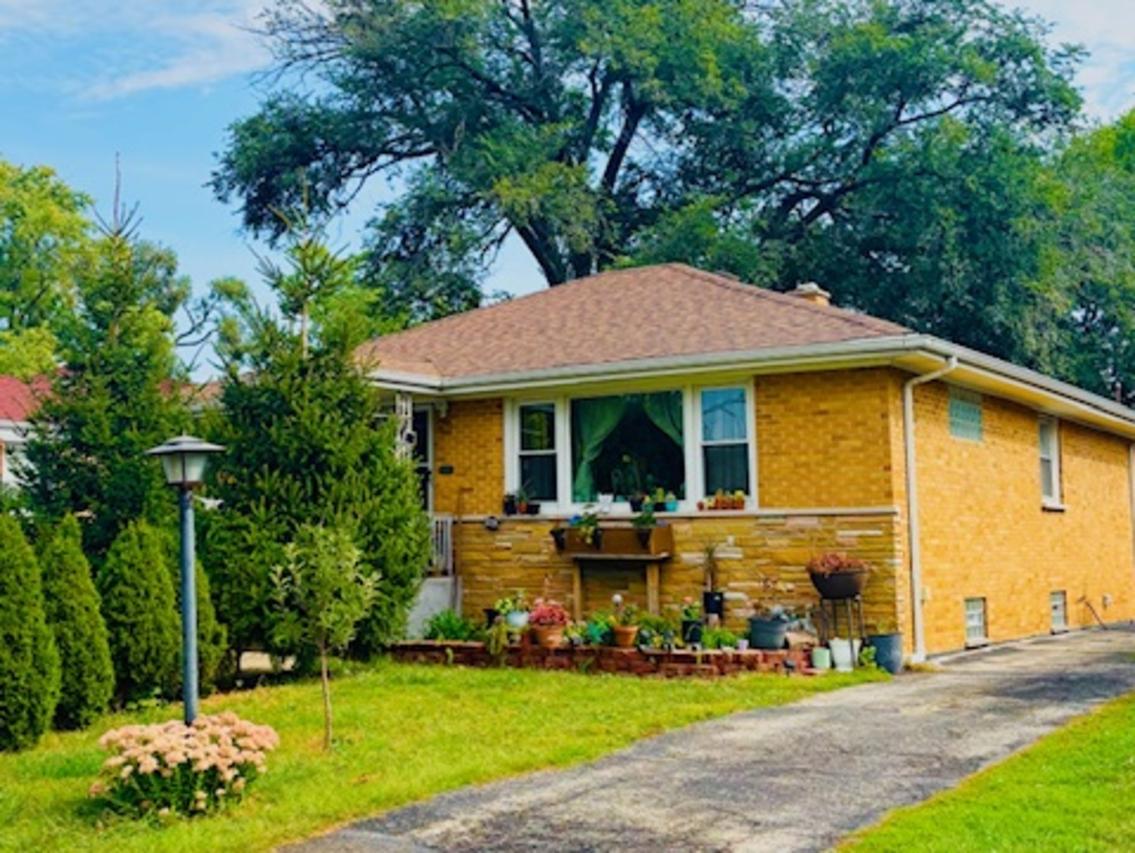 2235 S 18th Ave., Broadview, IL 60155