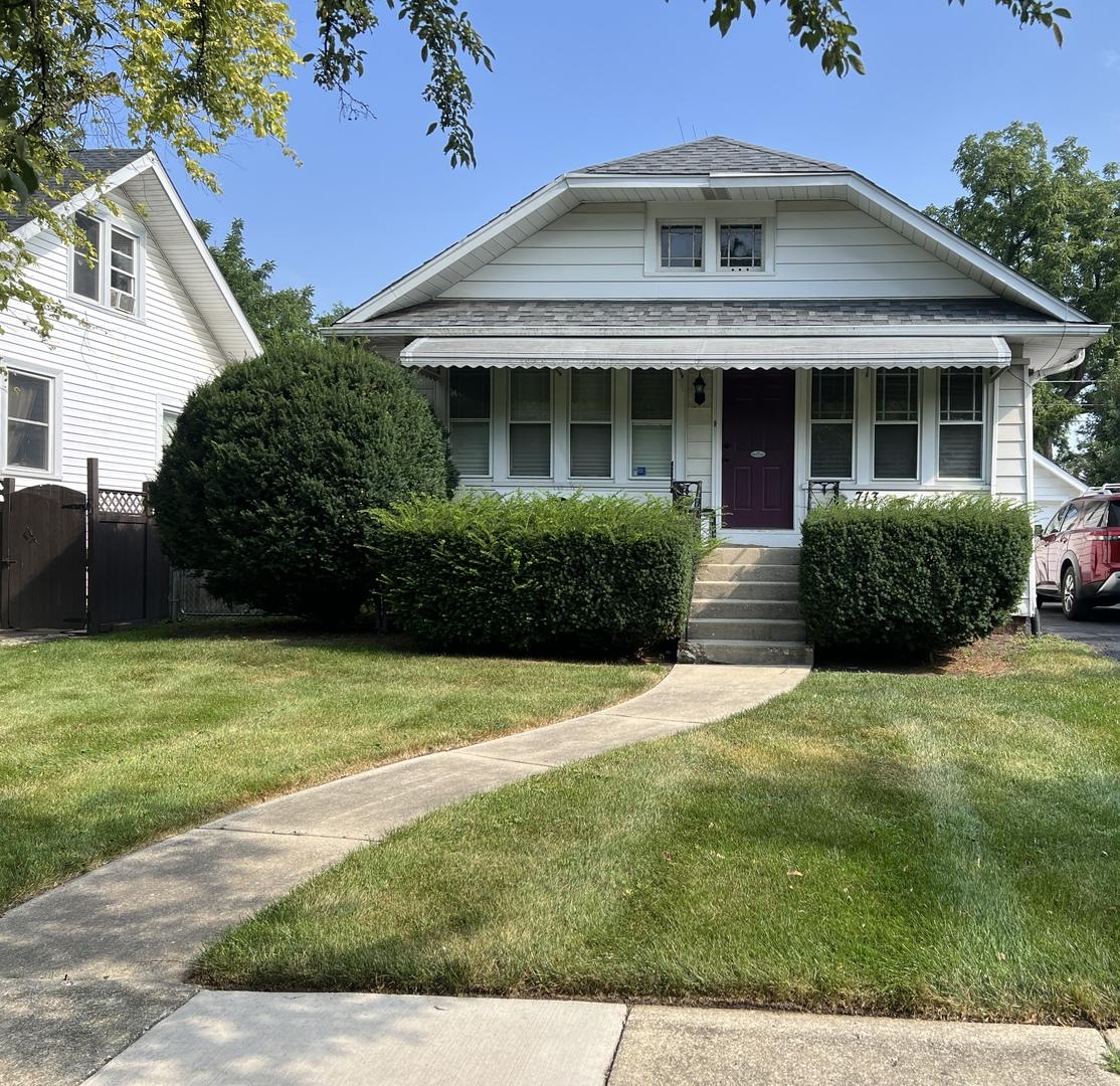 713 E Elmwood Ave., West Chicago, IL 60185