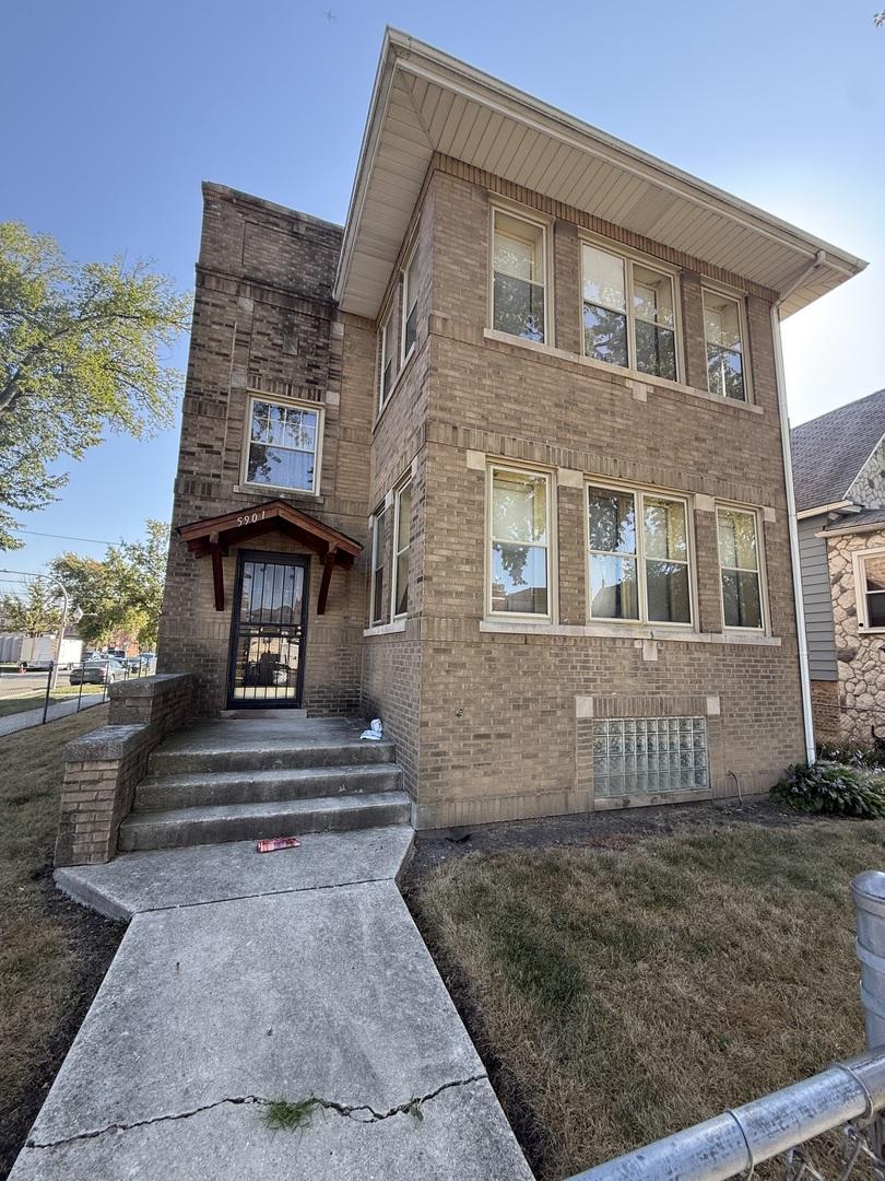 5901 W Rice St., Chicago, IL 60651