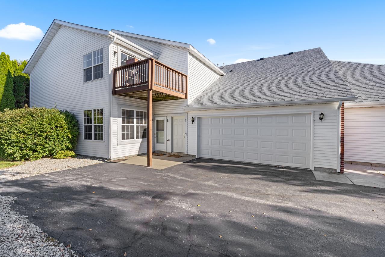 10161 Metalmark Ln. #1, Roscoe, IL 61073
