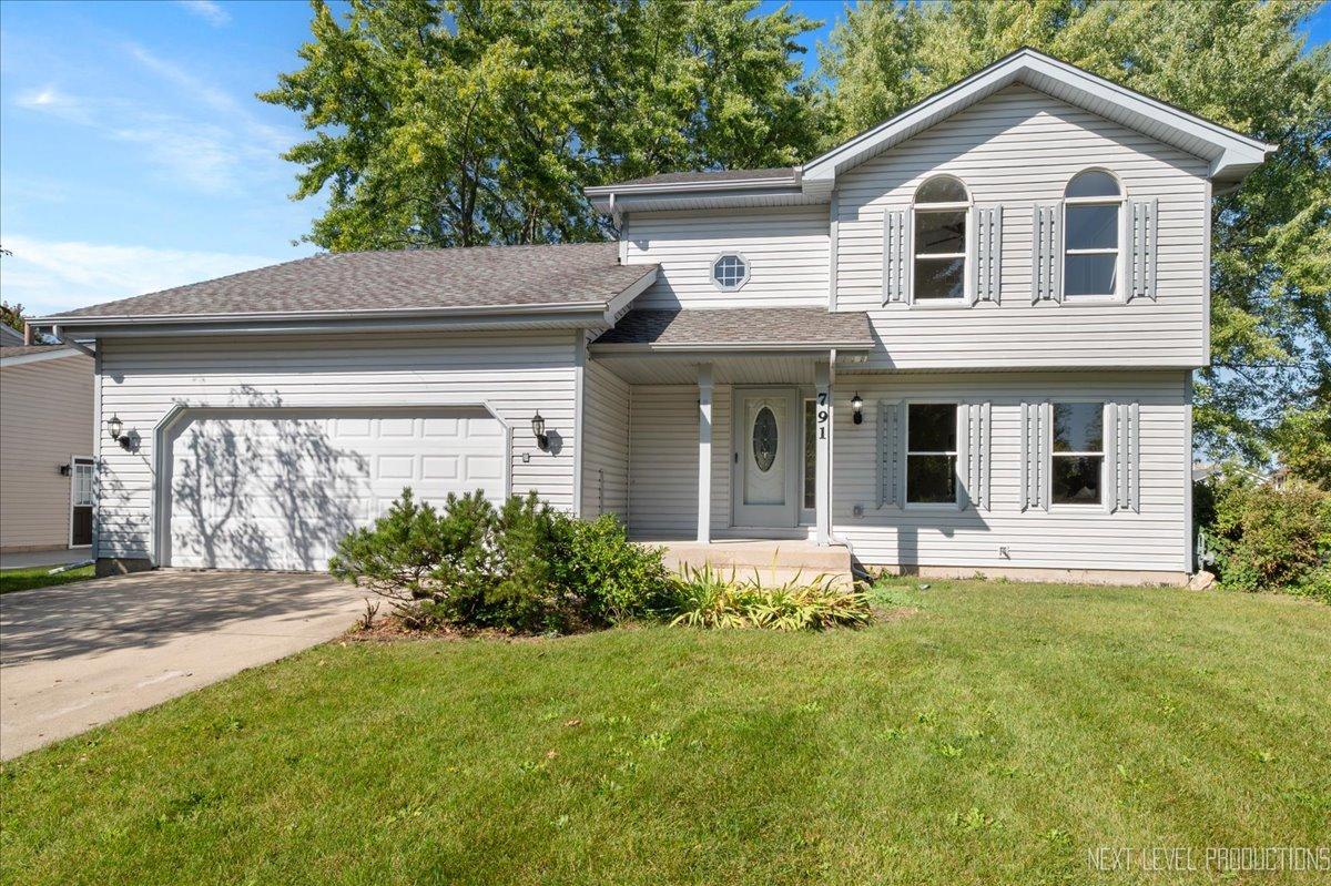 791 Cottonwood Dr., North Aurora, IL 60542