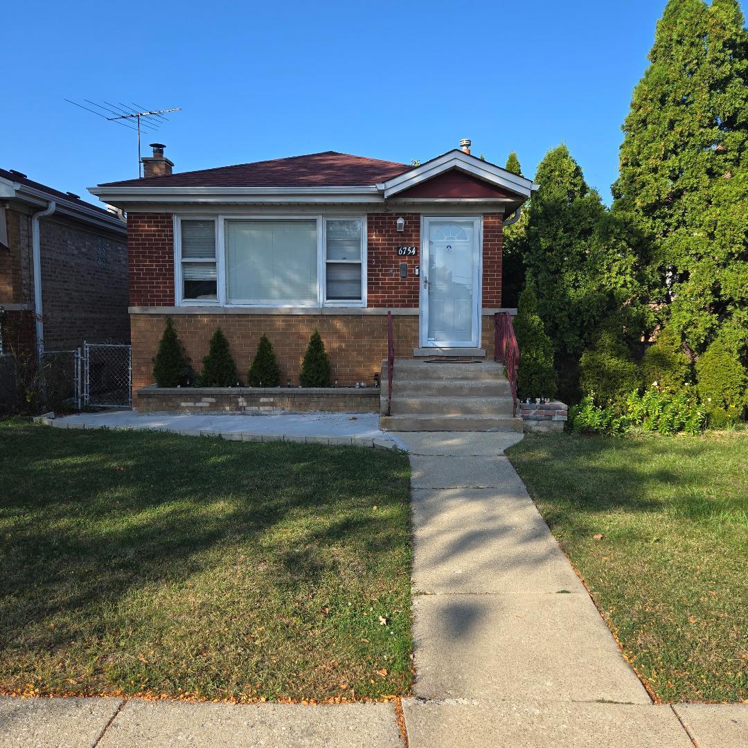 6754 W Higgins Ave., Chicago, IL 60656