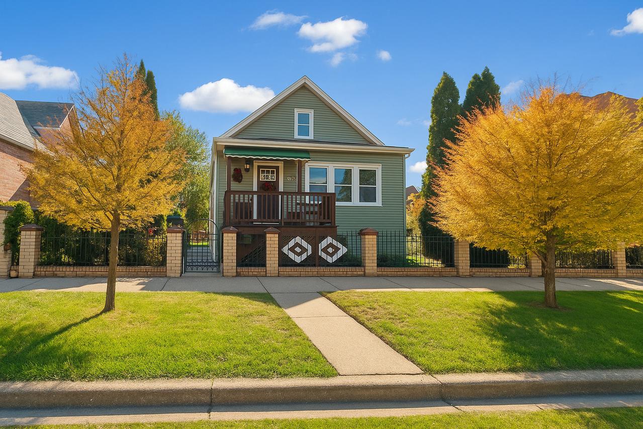 2735 W 36th St., Chicago, IL 60632