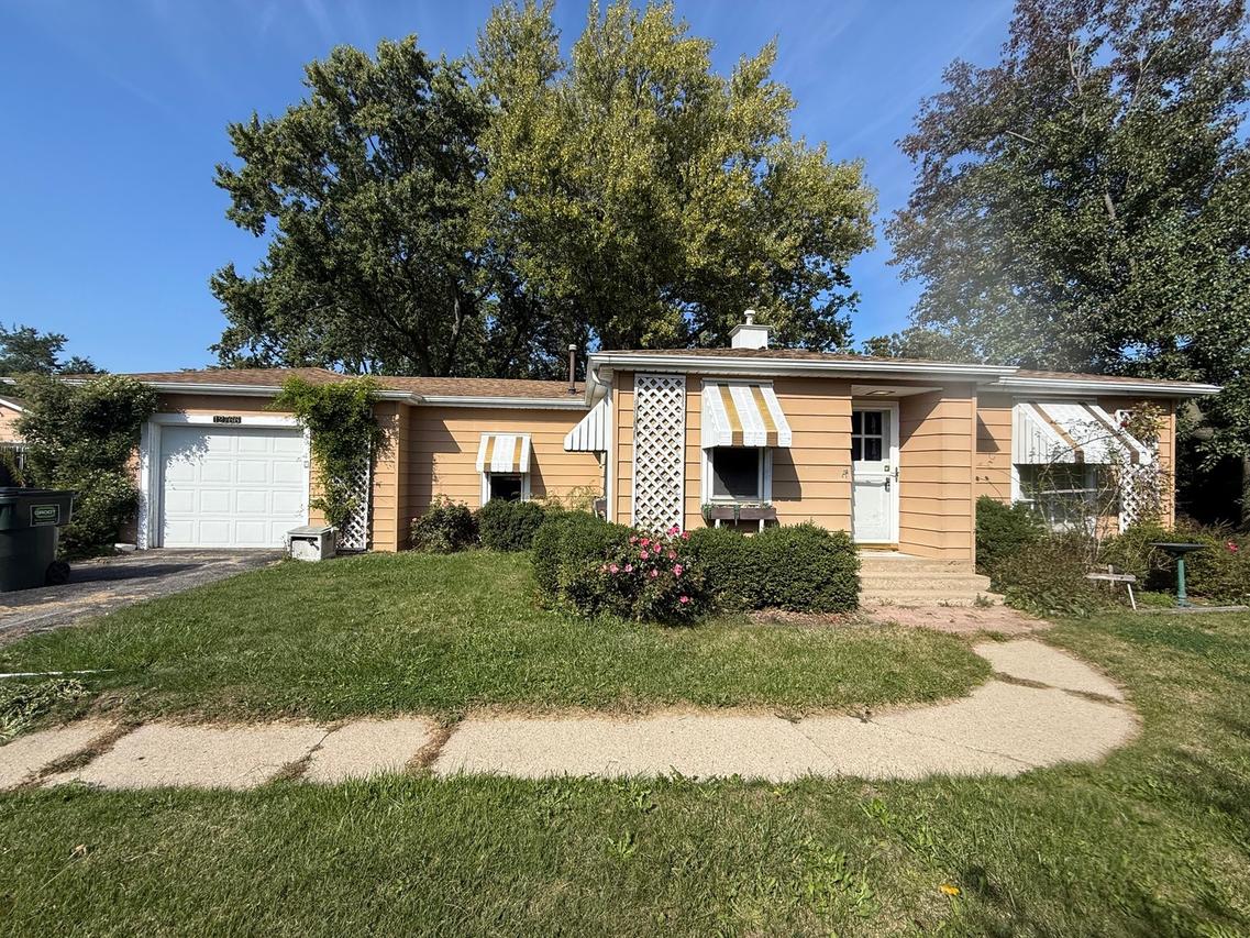 12766 W Atlantic Ave., Waukegan, IL 60085
