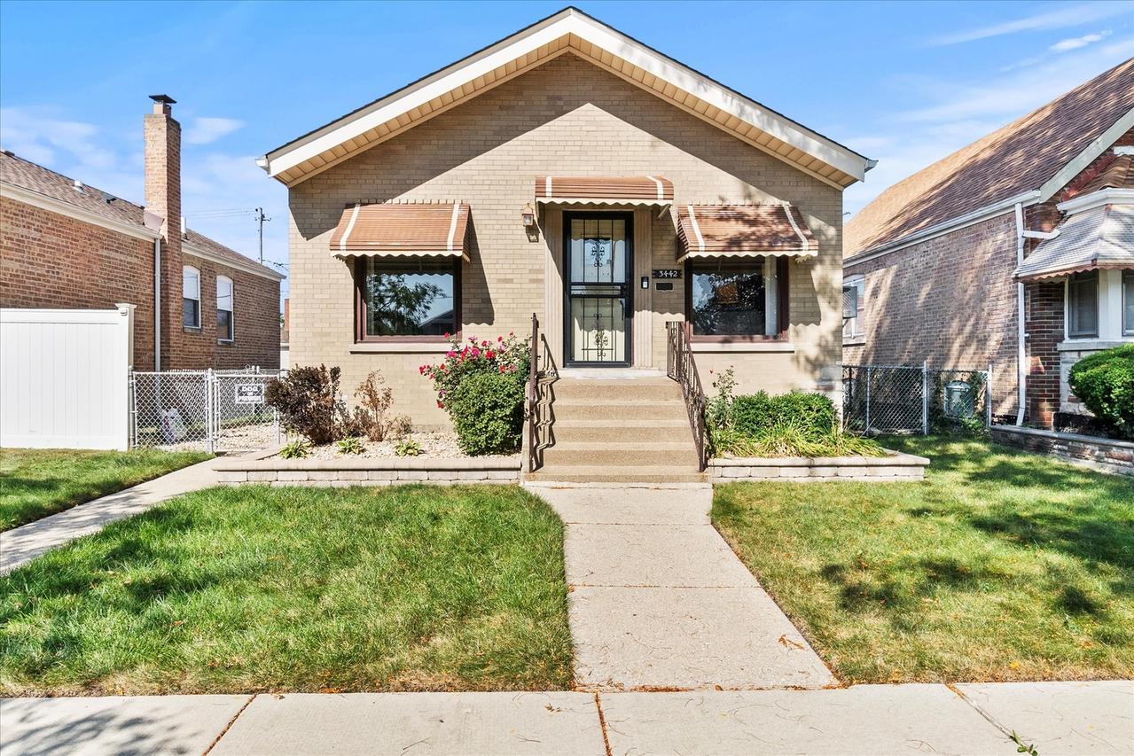 3442 W 84th St., Chicago, IL 60652