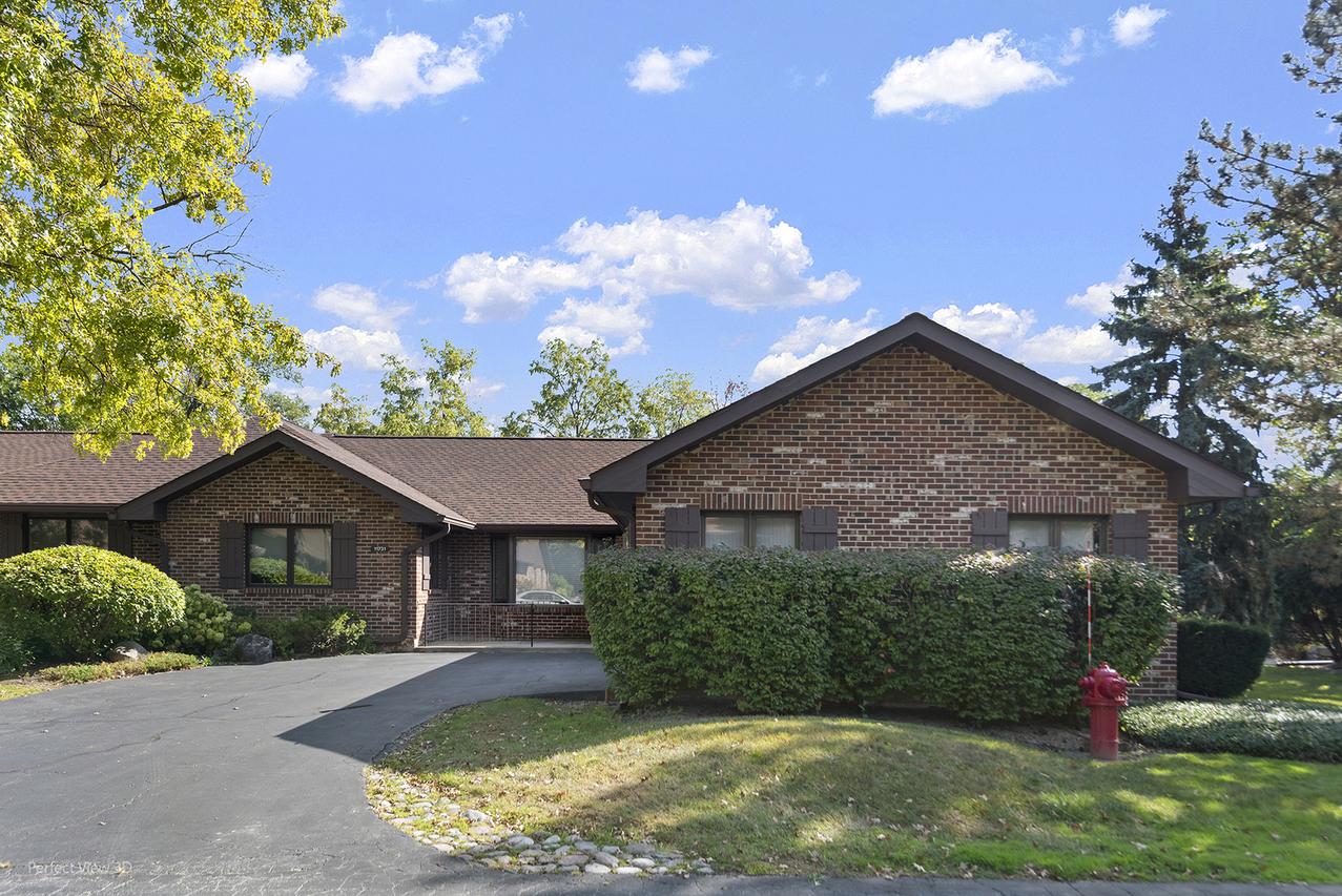 11731 S Brookside Dr., Palos Park, IL 60464
