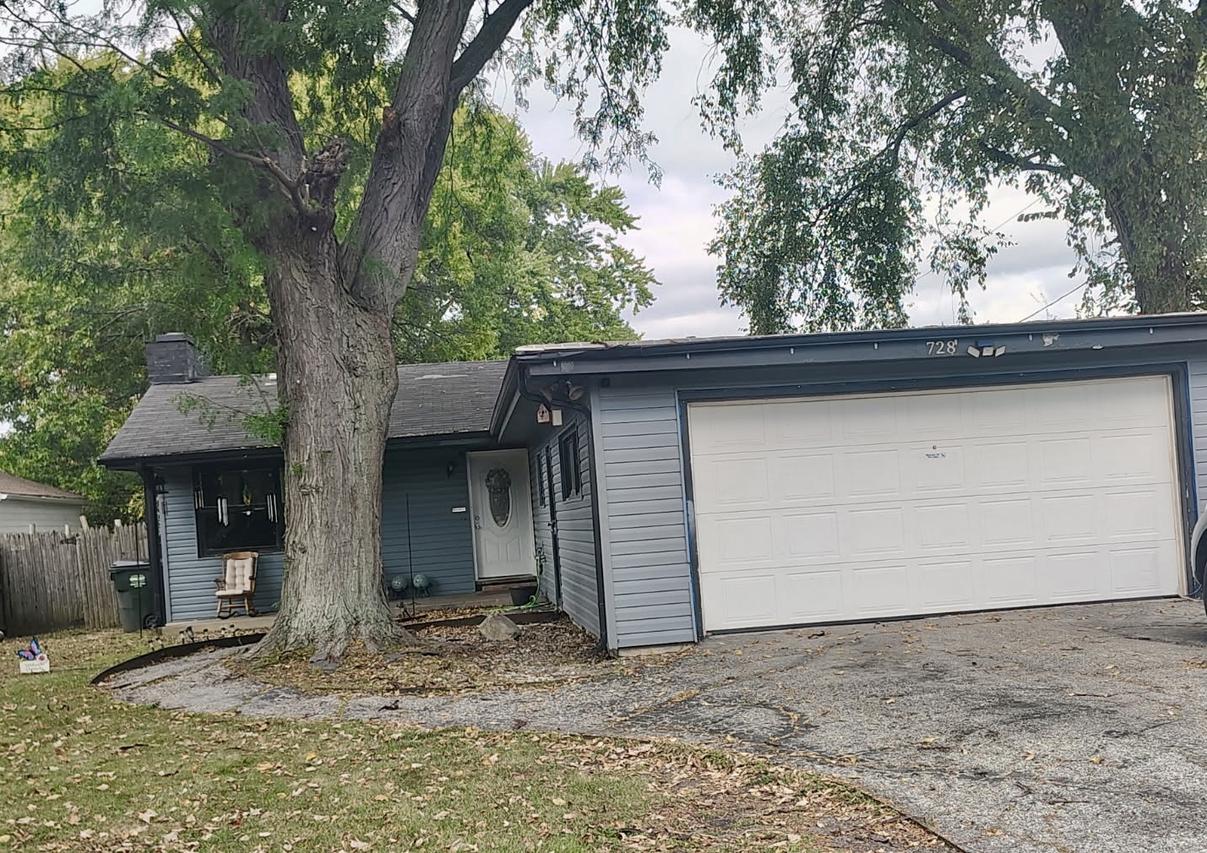 728 W Maple Ave., Mundelein, IL 60060