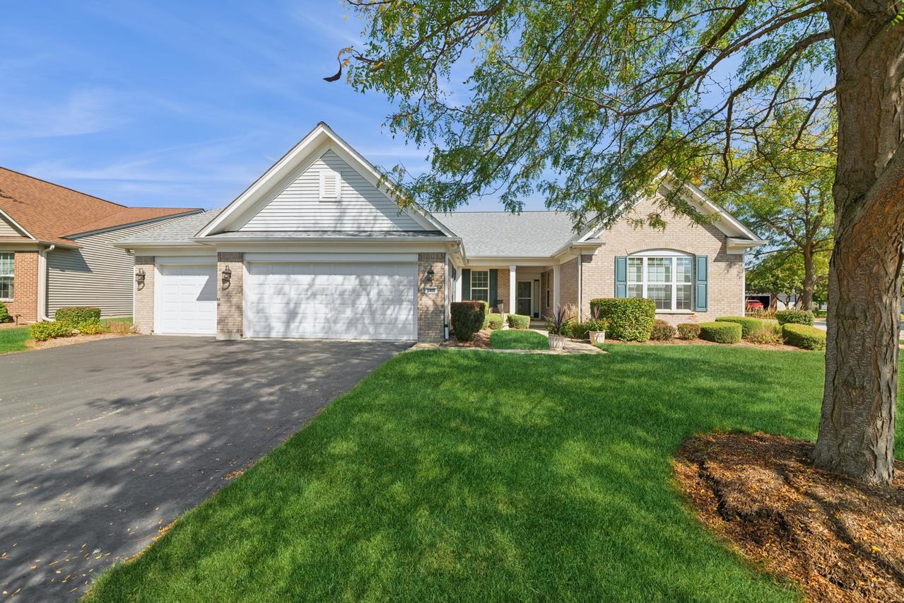 2468 Vista Tr., Elgin, IL 60124