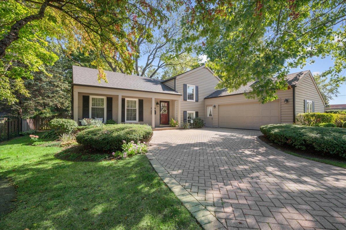 715 S Lincoln Ln., Arlington Heights, IL 60005