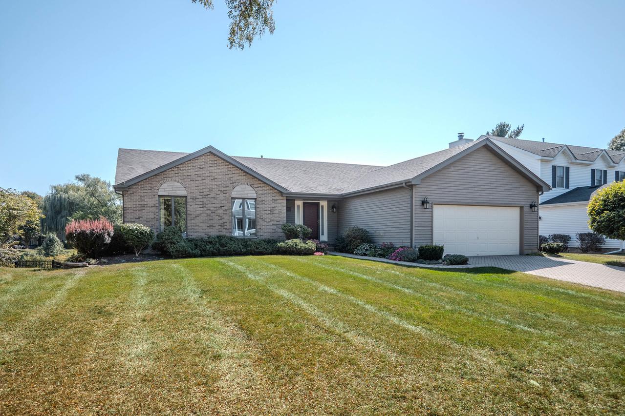 1837 Heather Rd., Geneva, IL 60134