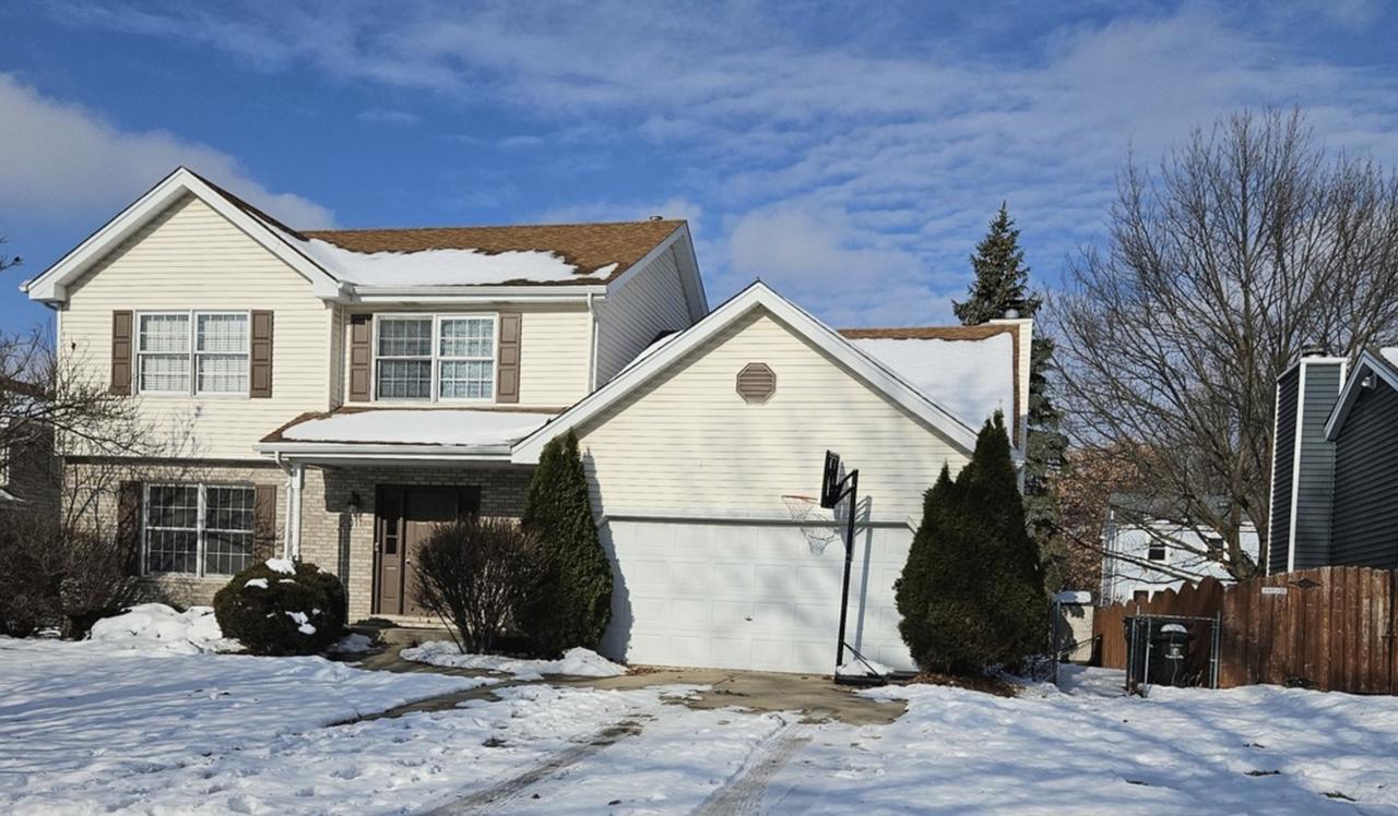 2011 Maplewood Cir., Naperville, IL 60540