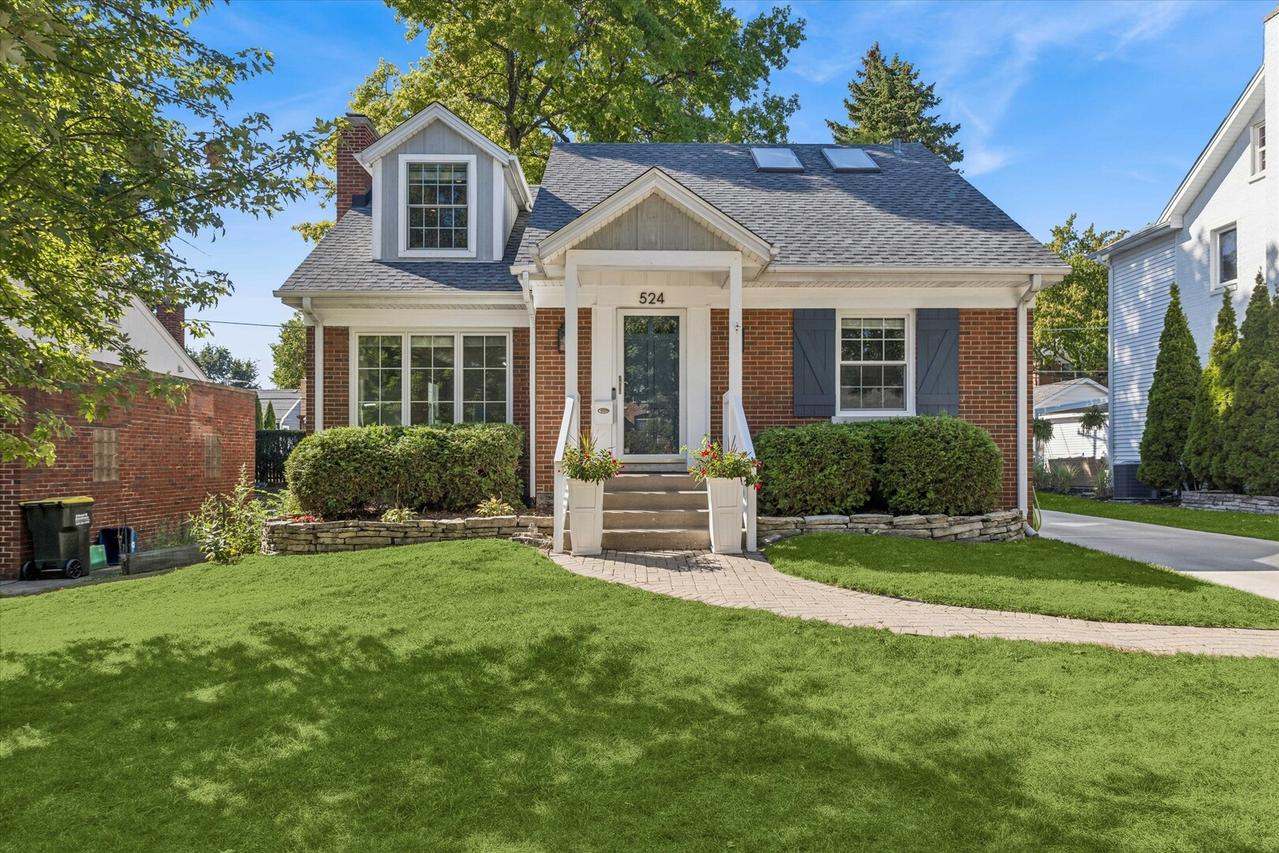 524 S Ashland Ave., La Grange, IL 60525