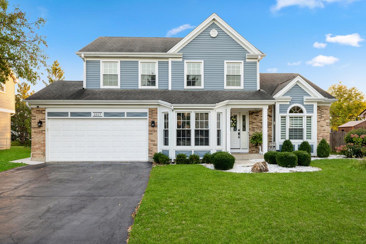 2317 Broadway Ln., Schaumburg, IL 60194