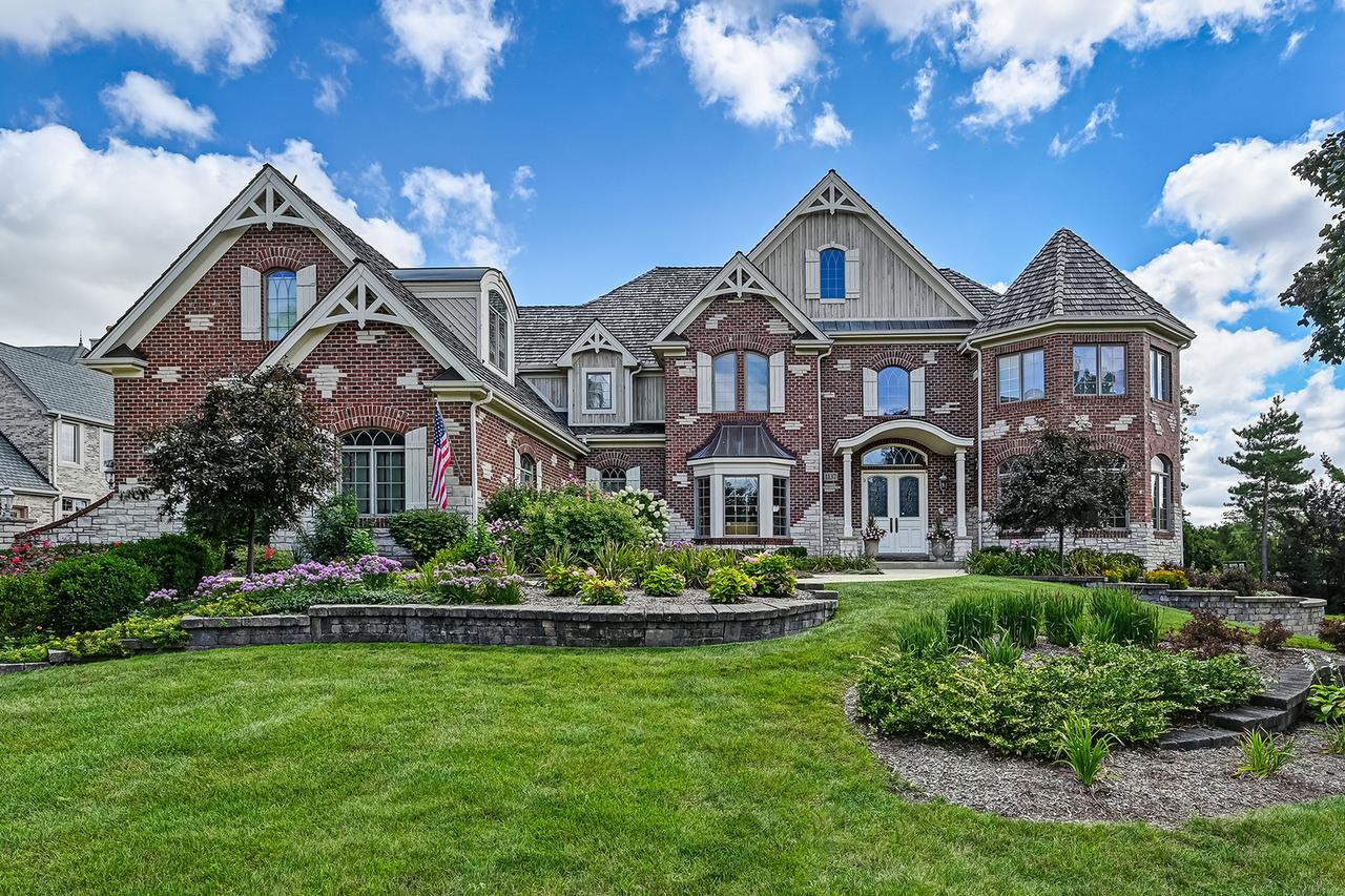 1137 N Itasca Rd., Addison, IL 60101