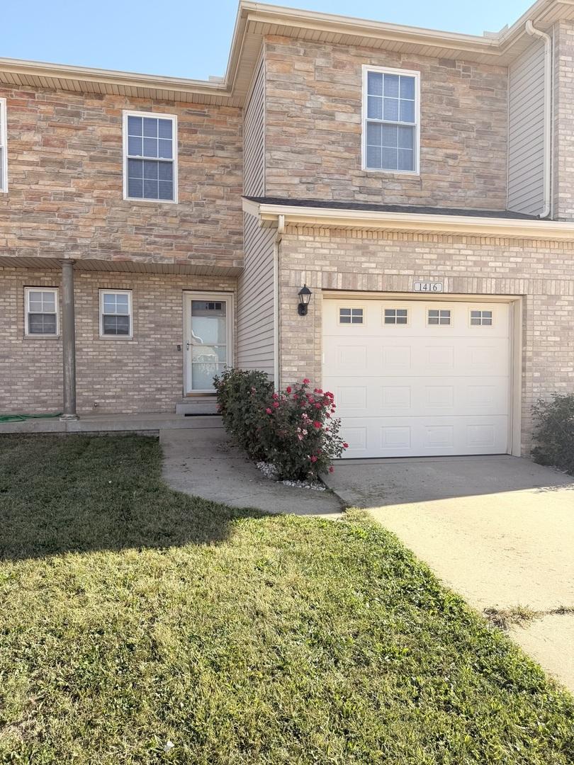 1416 Myrtle Beach Ave., Champaign, IL 61822