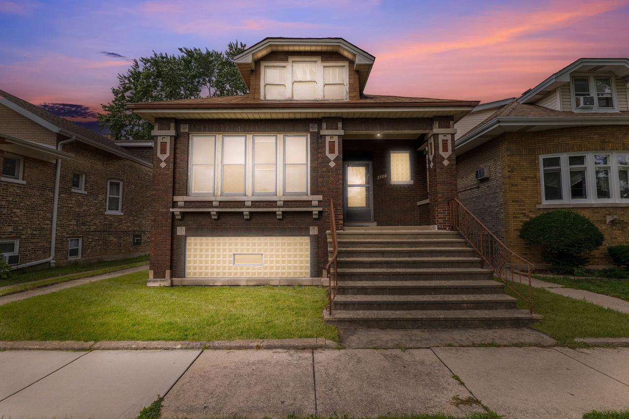 2506 Scoville Ave., Berwyn, IL 60402