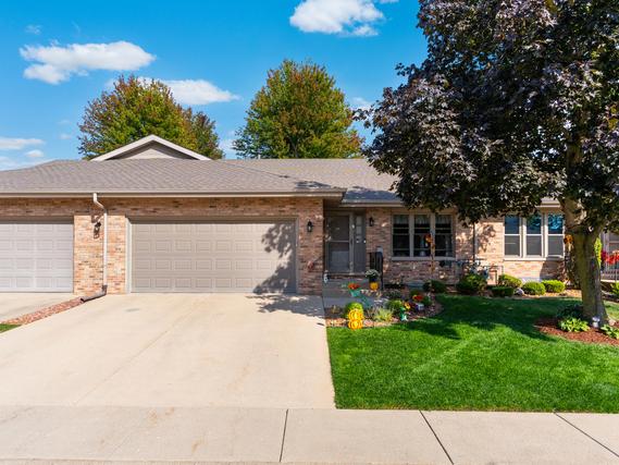 New Homes with Master Bedrooms on the 1st Floor in Elwood: September 27th to October 3rd