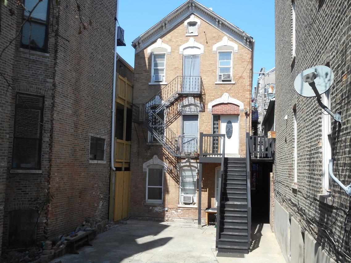 1326 W 18th Pl., Chicago, IL 60608