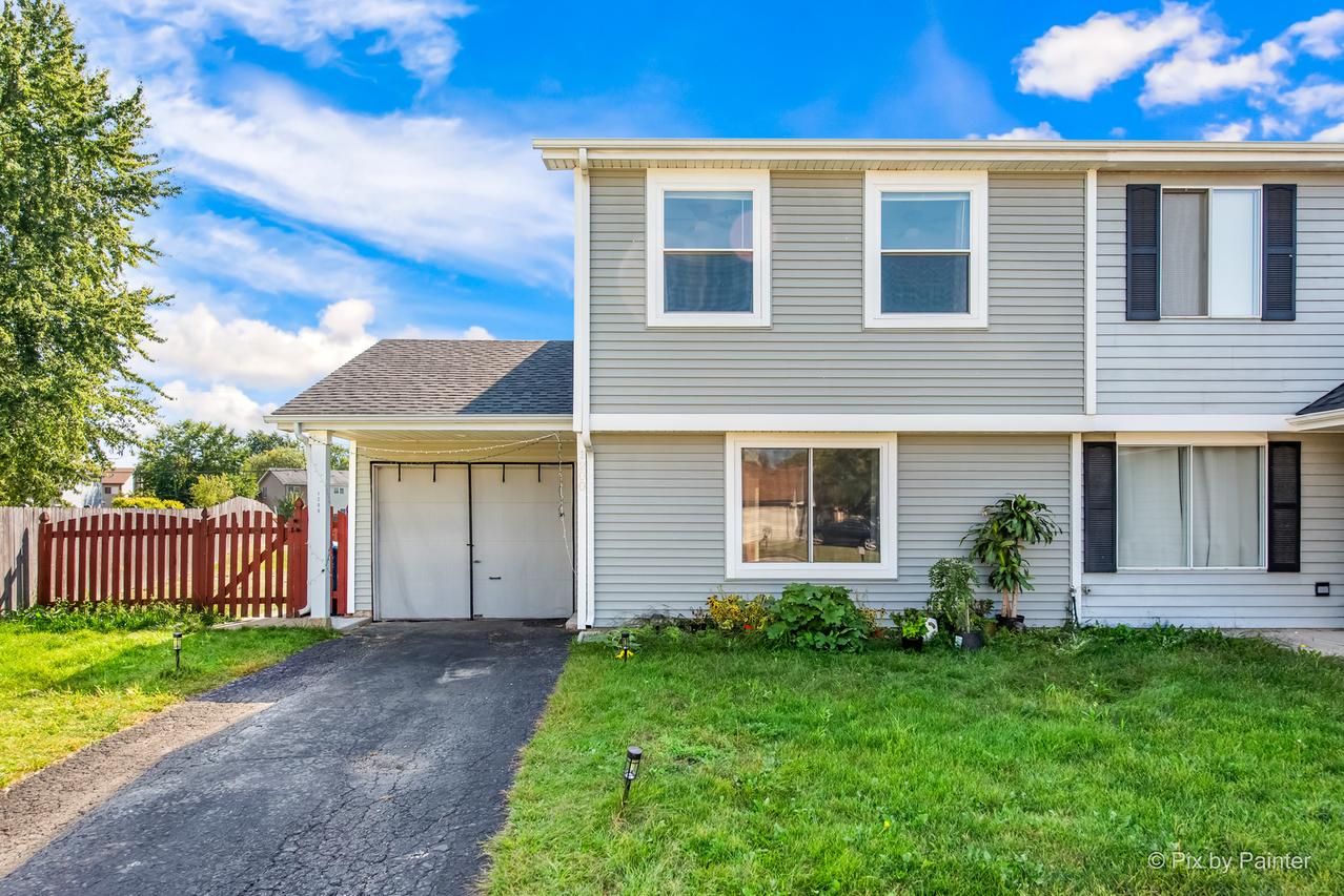 1200 Andover Cir., Aurora, IL 60504