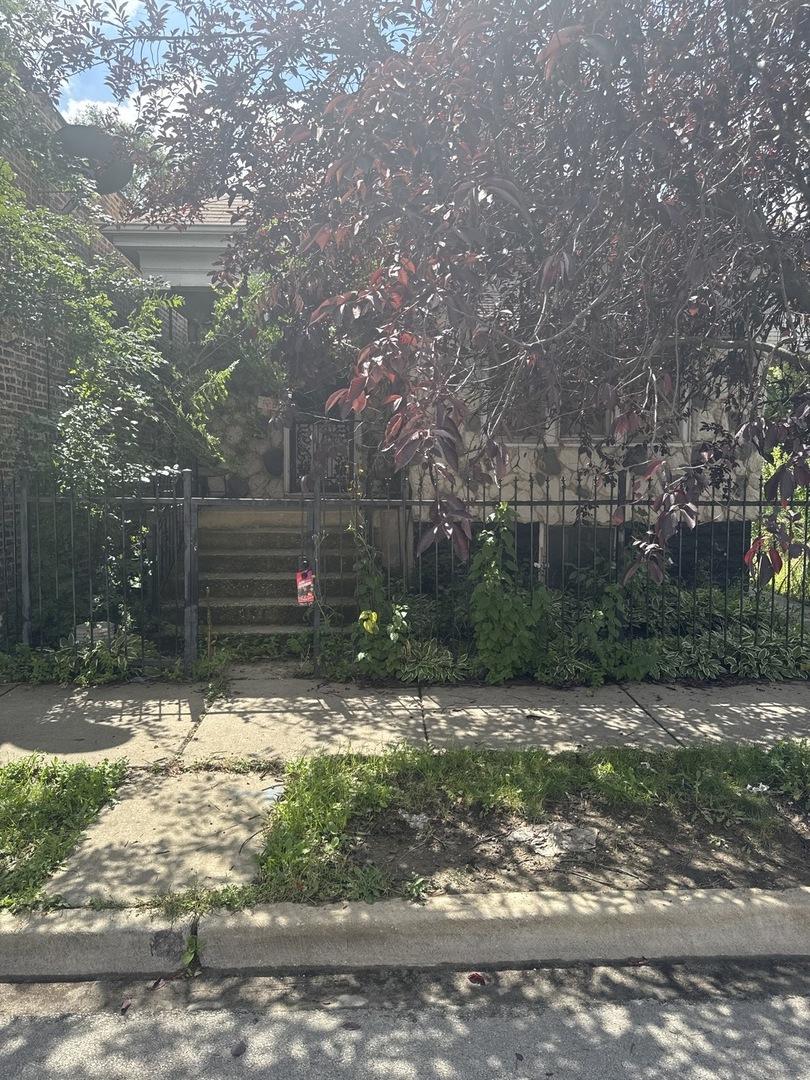 1205 E 93rd St., Chicago, IL 60619