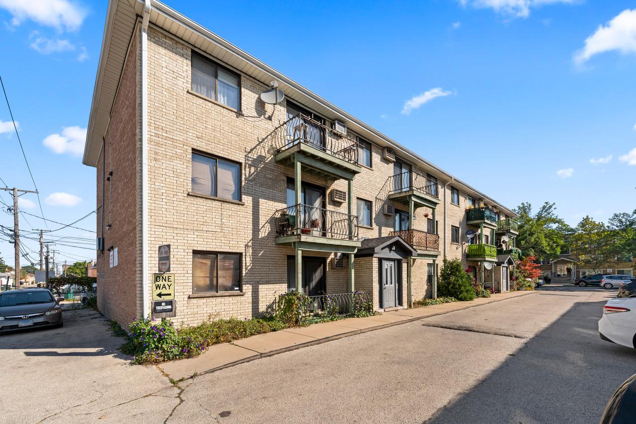 2016 N Harlem Ave. #7W, Elmwood Park, IL 60707