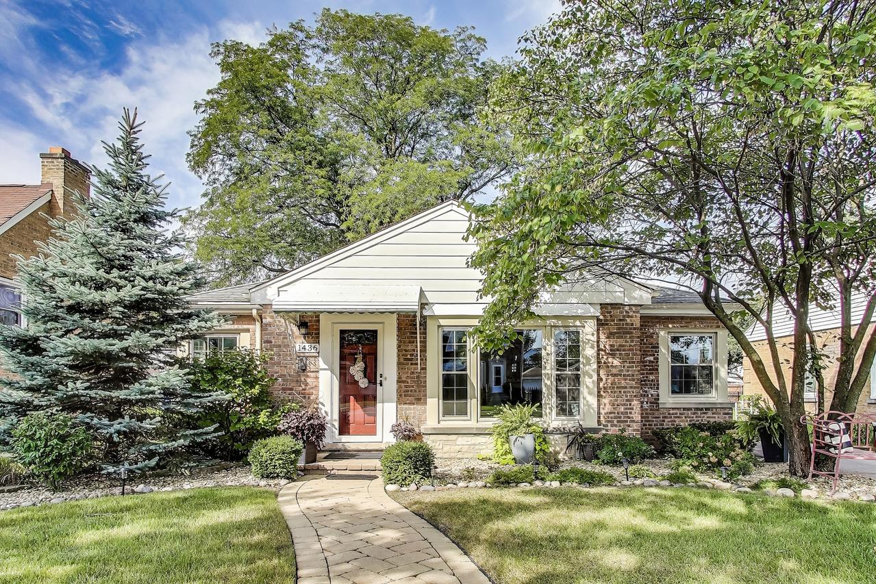 1436 Kemman Ave., La Grange Park, IL 60526