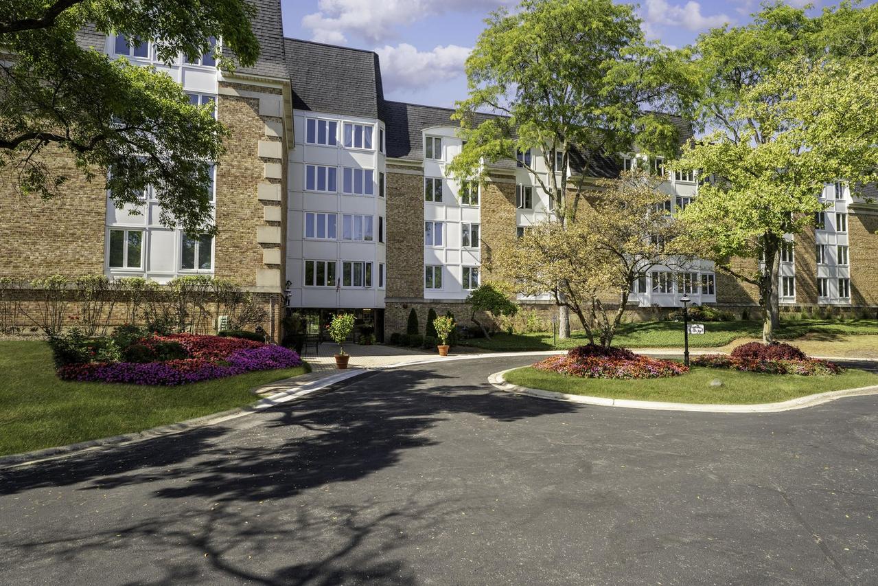 150 Lake Blvd. #154, Buffalo Grove, IL 60089