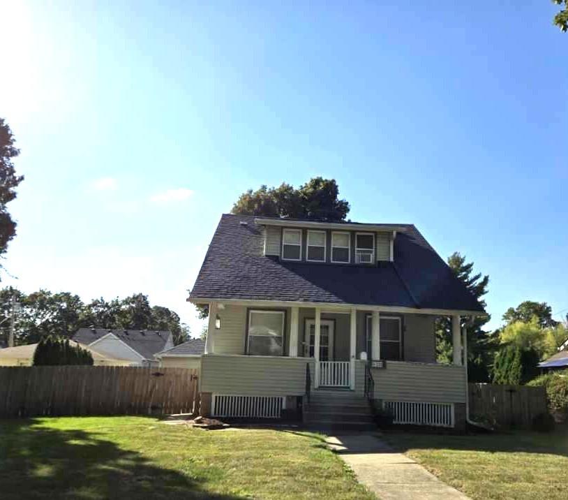 620 N 9th St., Rochelle, IL 61068