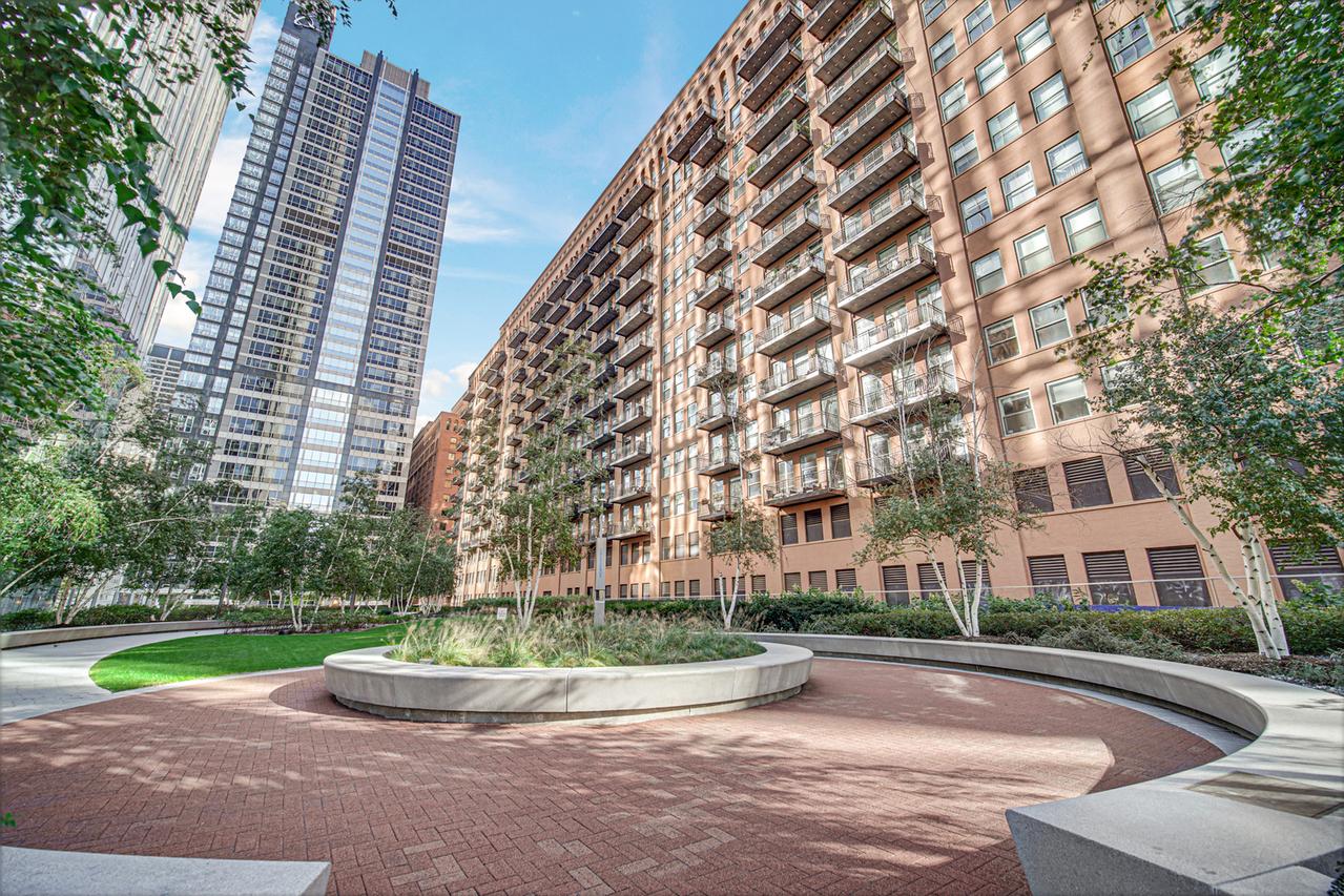 165 N Canal St. #514, Chicago, IL 60606