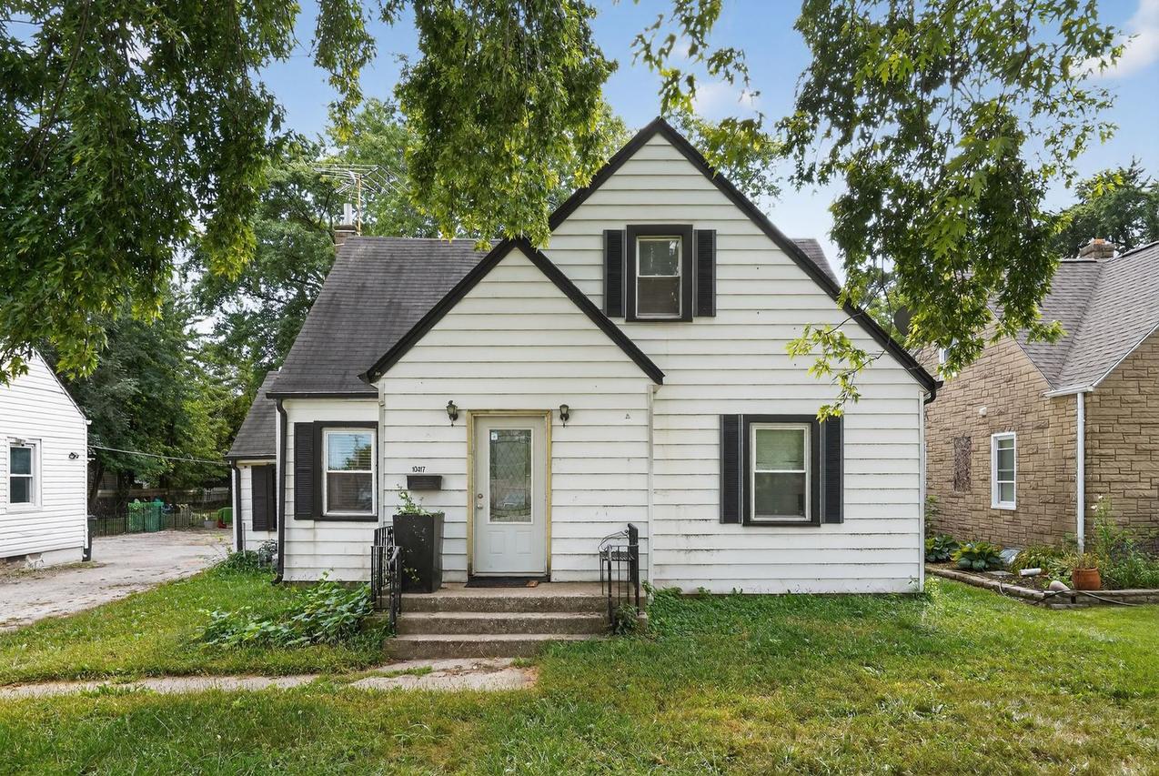 10417 W Palmer Ave., Melrose Park, IL 60164