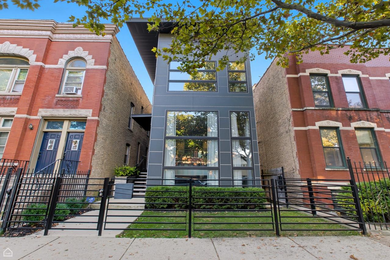 1534 N Maplewood Ave., Chicago, IL 60622