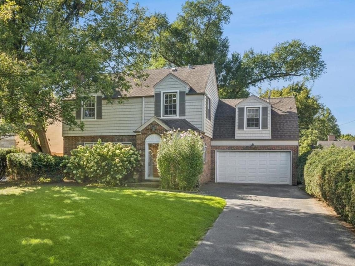 839 Chilton Ln., Wilmette, IL 60091