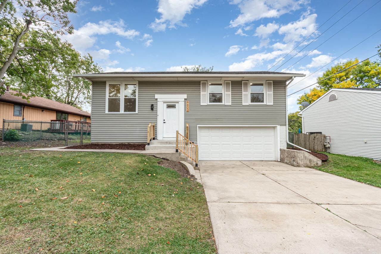 9403 Hawthorne Ave., Mokena, IL 60448