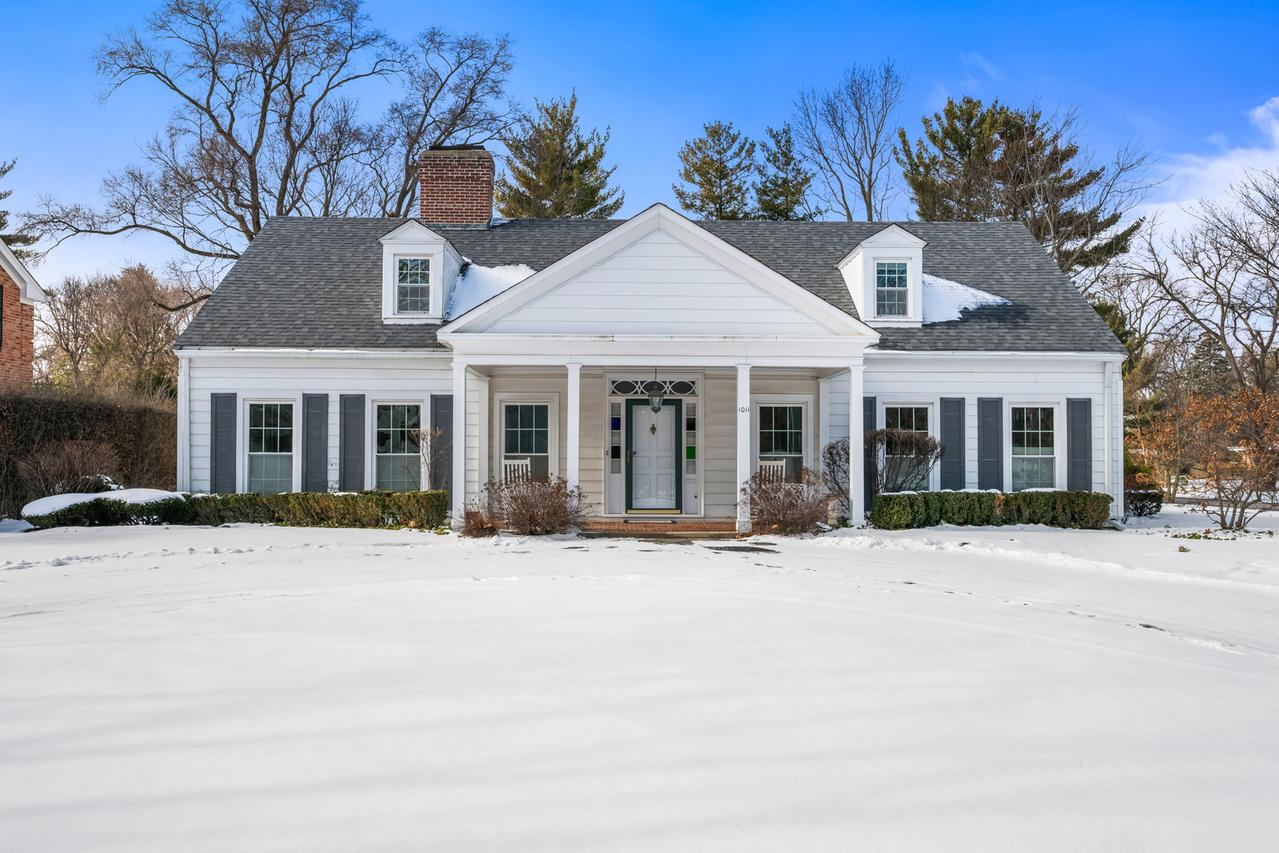 1011 Mohawk Rd., Wilmette, IL 60091