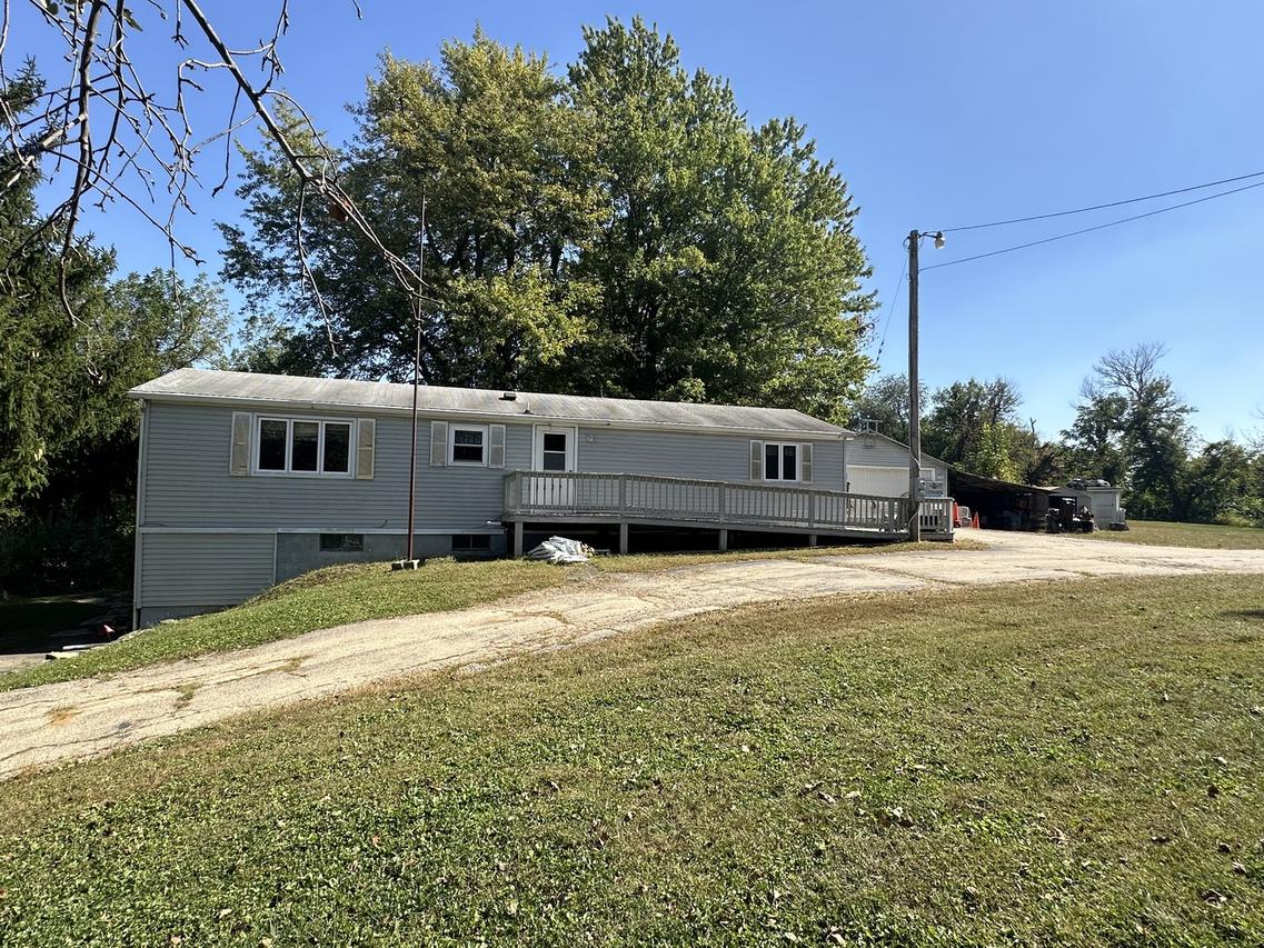 13629 Garden Plain Rd., Morrison, IL 61270