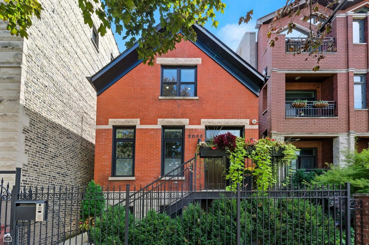 2035 W Erie St., Chicago, IL 60612